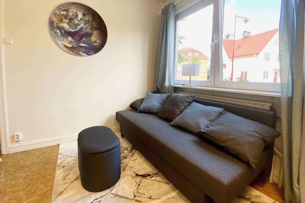 Central Apartment With Free Parking Huskvarna Exteriör bild
